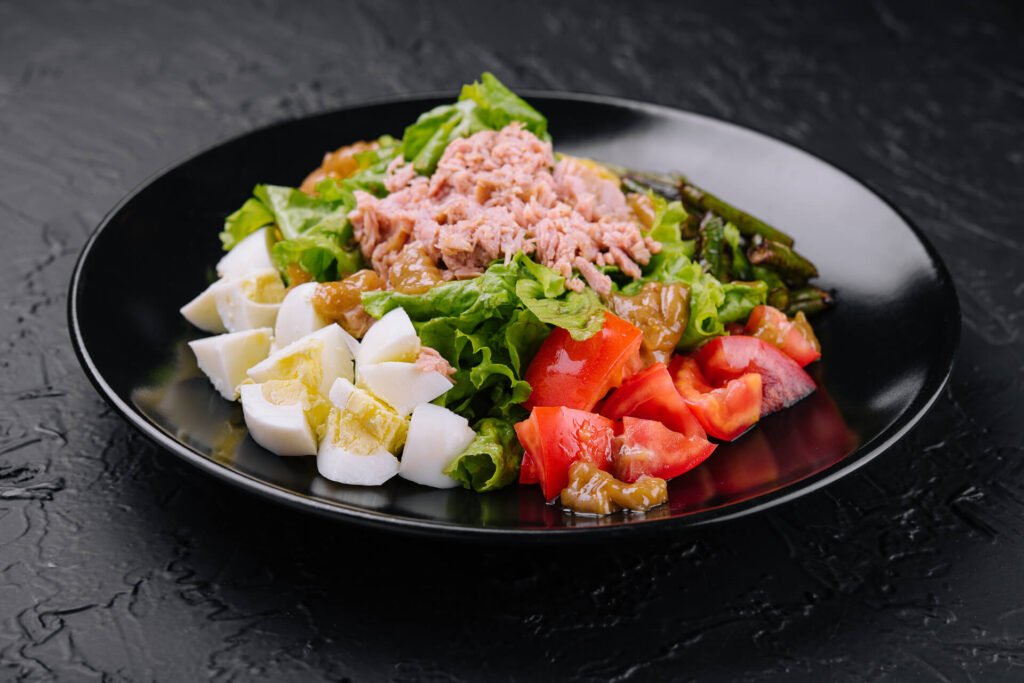 Tuna and vegetable salad